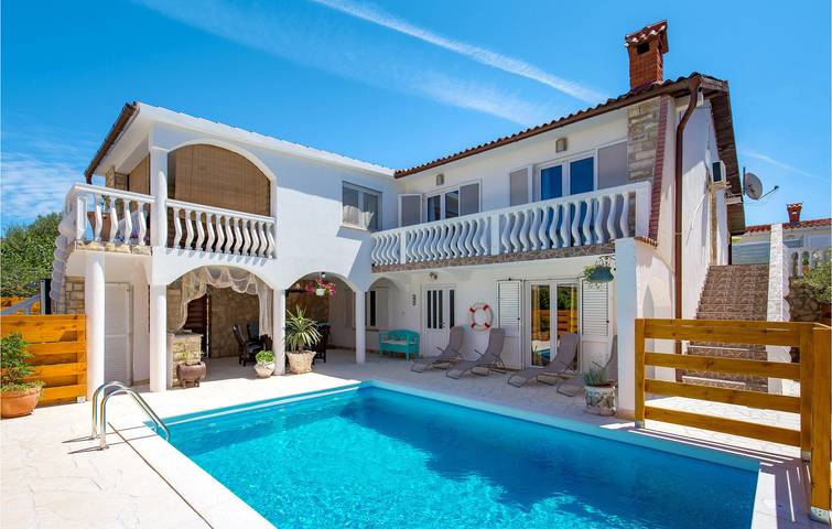 Location de vacances pour 12 personnes, avec terrasse et piscine dans Pag - 3