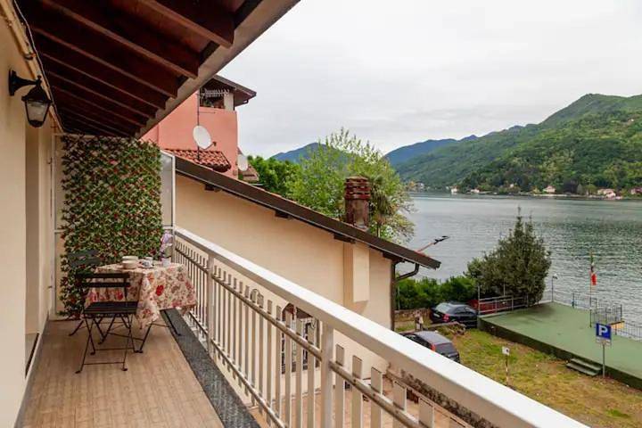 Ferienwohnung für 4 Personen, mit Seeblick und Balkon sowie Ausblick in Luganer See (Lombardei) - 4