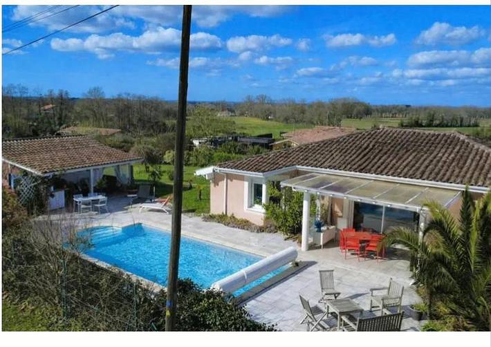 Maison de vacances pour 6 personnes, avec piscine ainsi que vue et jardin