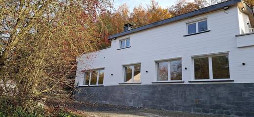 Location de vacances pour 9 personnes, avec jardin ainsi que terrasse et jacuzzi, animaux acceptés dans Tavigny