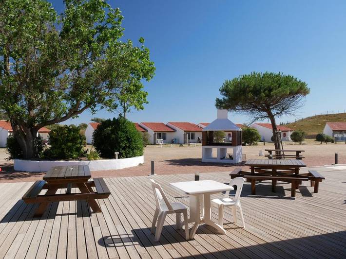 Parc de vacances pour 5 personnes, avec terrasse et piscine en Vendée - 3