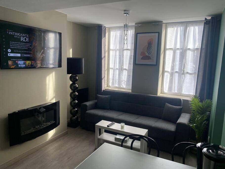 Appartement entier, One-Bedroom Apartment in Douai, Département Nord