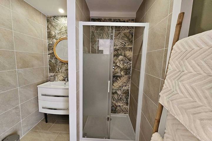 Ganze Wohnung, Cocon d'Amour & Spa in Le Thoronet, Draguignan Region