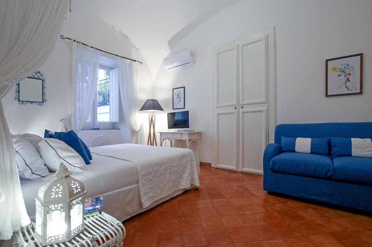 Appartamento intero, Vicolo 23 1 Minutes to Beach and Square Atrani in Atrani, Sorrento Coast