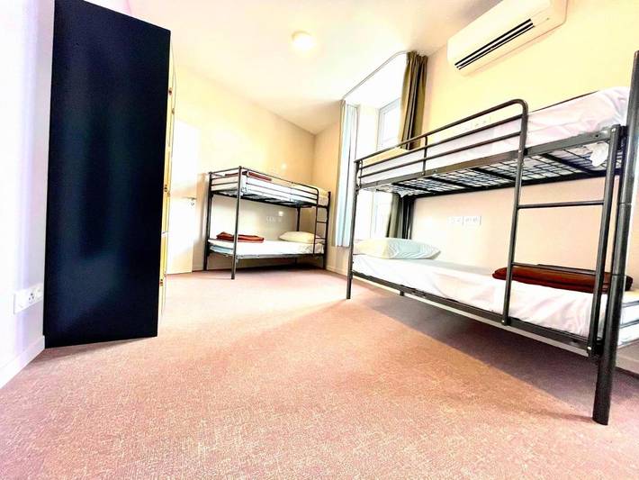 Location de vacances pour 6 personnes, avec terrasse dans Gare De Nimes - 2