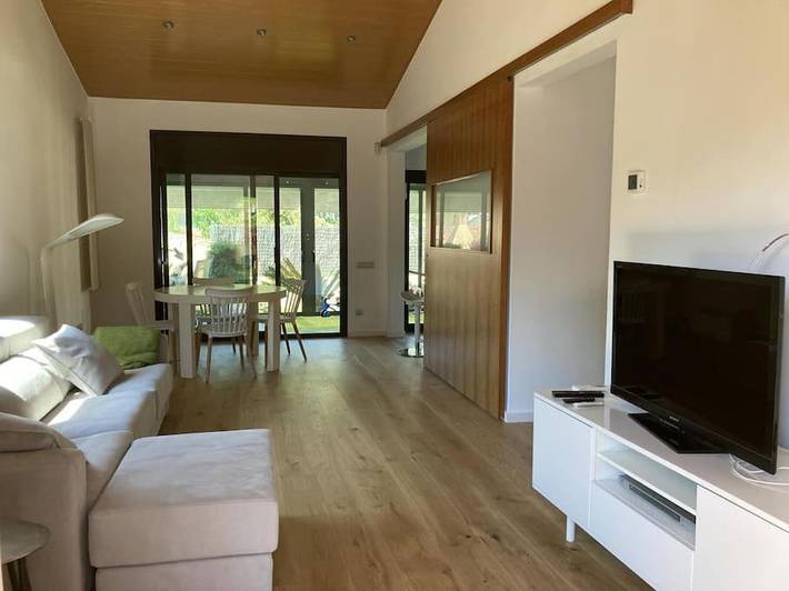 Location de vacances pour 4 personnes, avec Balcon ainsi que Terrasse et Jardin à Cabrils - 2
