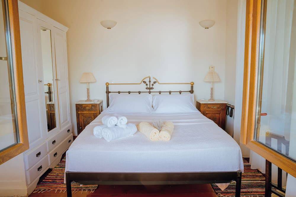 Seafront Away-from-it-all Stone House in Sunset Olive Grove in Lesbos