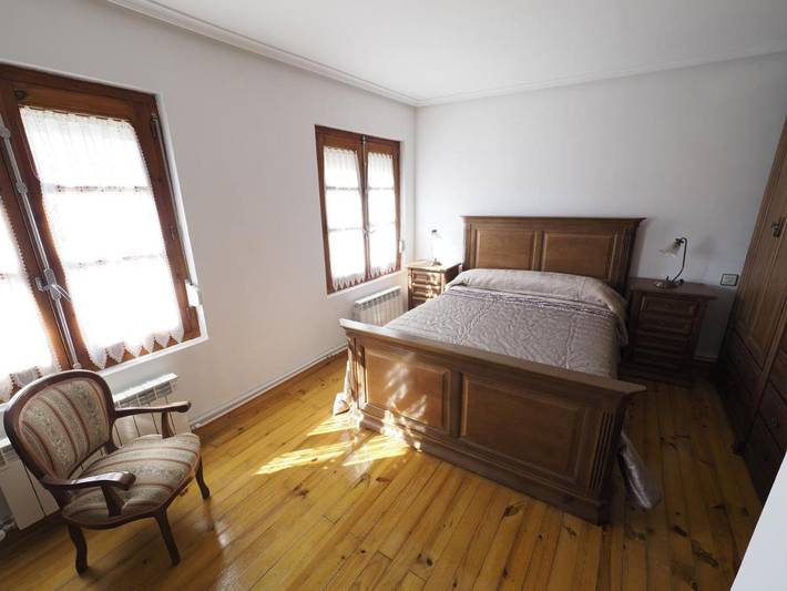 Casa rural para 6 personas, con Terraza además de Jardín y Vistas en Vegas del Condado - 2