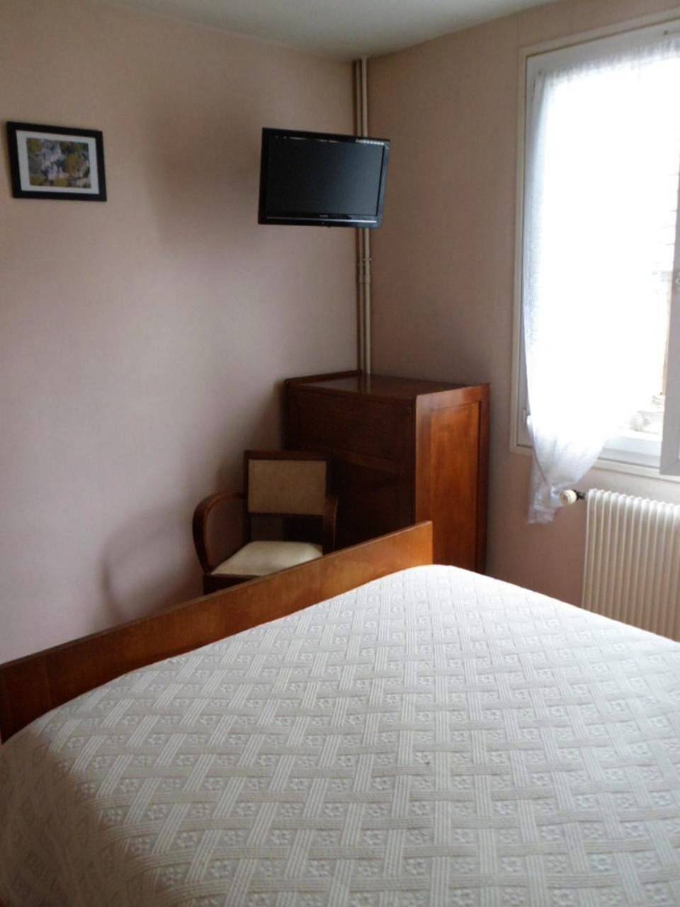 Triple Room in Arnac-Pompadour, Région de Brive-la-Gaillarde