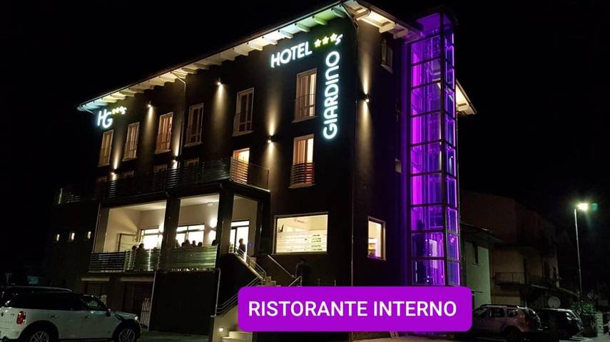 Appartamento per 4 persone, con Balcone e Idromassaggio nonché Terrazza e Piscina a Bibbiena