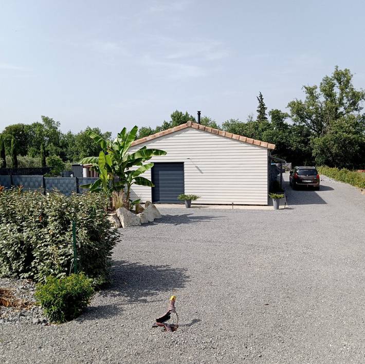 Gîte pour 4 personnes, avec terrasse ainsi que piscine et jardin à Berrias-et-Casteljau - 4