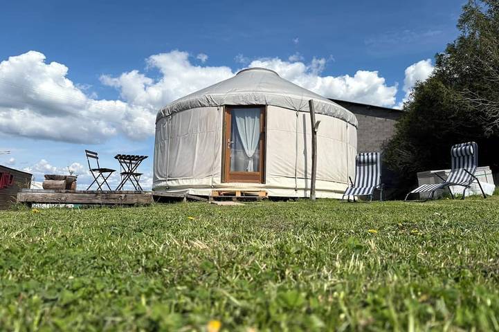 Cabane en bois pour 5 personnes, avec jardin - 1