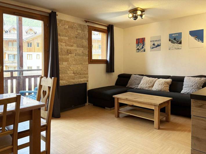 Appartement de vacances pour 8 personnes, avec piscine et balcon à Les Orres