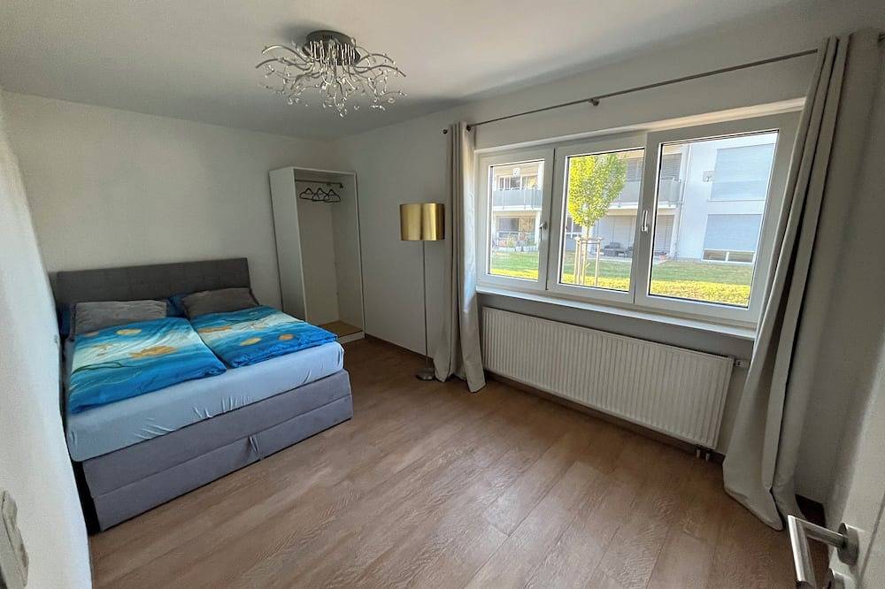 Entire apartment, Hundefreundliche Ferienwohnung mit Garten und Terrasse 10 Minuten vom Bodensee in Tettnang, Region Bodensee-Oberschwaben