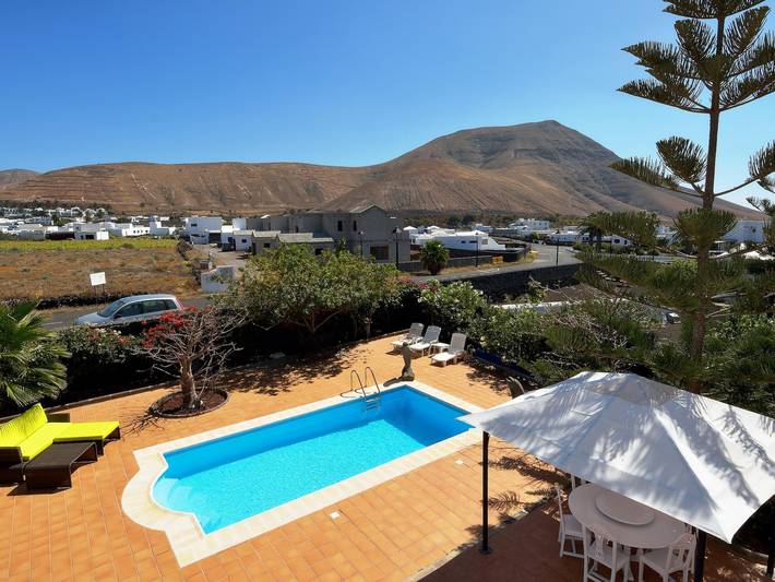 Ferienhaus für 4 Personen, mit Garten und Terrasse sowie Pool - 1