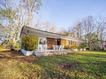 Location de vacances pour 10 personnes, avec vue sur le lac et jardin, animaux acceptés à Aureilhan