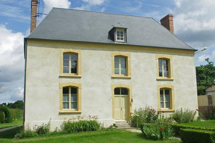 Gîte pour 8 personnes, avec jardin dans La Gonfriere