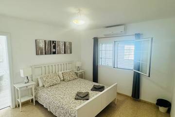 Villa for 8 People in Cortijo Viejo, Yaiza, Photo 4