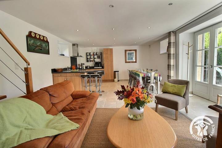 Gîte pour 6 personnes, avec Terrasse et Jardin ainsi que Piscine et Vue à Lézardrieux - 3