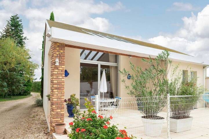 Maison de vacances pour 2 personnes, avec jardin et balcon, animaux acceptés à Gannat