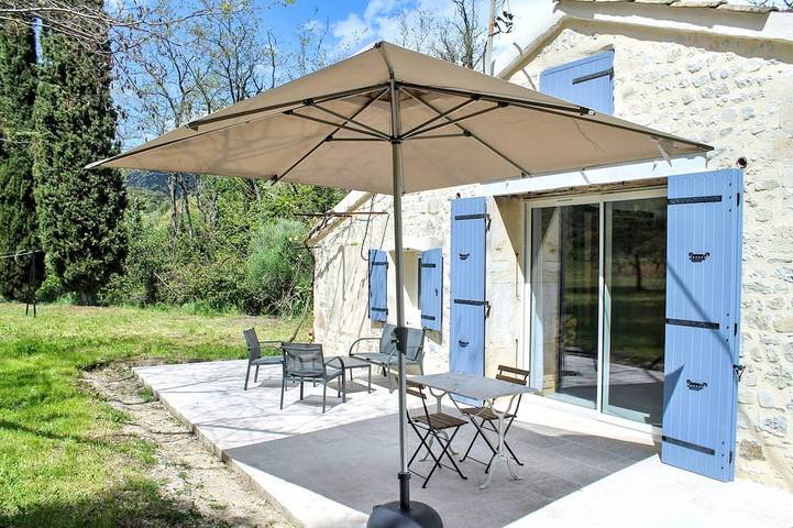 Gîte pour 2 personnes, avec Terrasse et Jardin