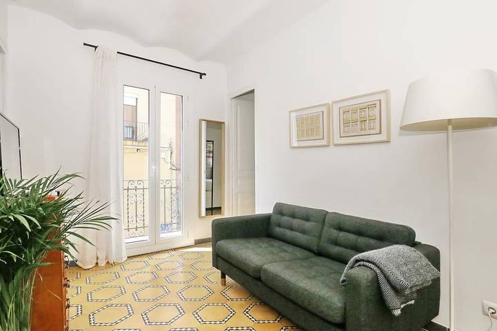 Apartamento para 2 personas, con balcón en Hospitalet de Llobregat