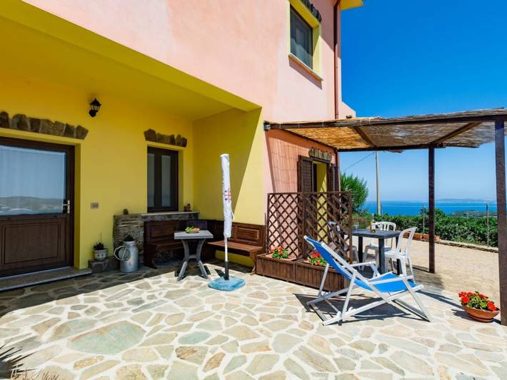 Appartamento per 2 persone, con Terrazza e Giardino nonché Piscina a Sassari