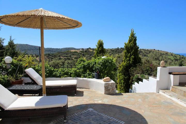 Location de vacances pour 7 personnes, avec vue et jardin, animaux acceptés dans Triopetra - 3