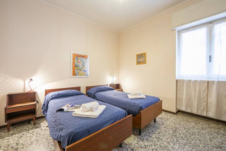 Gîte pour 6 personnes, avec balcon et vue sur l’océan, adapté aux familles à Borghetto Santo Spirito - 4