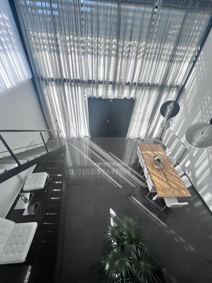 Two Bedroom Villa with Private Pool & Garden by Olivujoj in Anavyssos, Regionalbezirk Ostattika