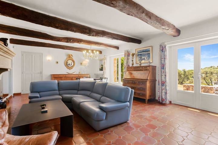 Location de vacances pour 9 personnes, avec jardin, animaux acceptés à Tourrettes - 2