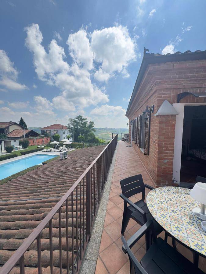 B&B für 2 Personen, mit Garten und Terrasse sowie Ausblick und Pool im Piemont