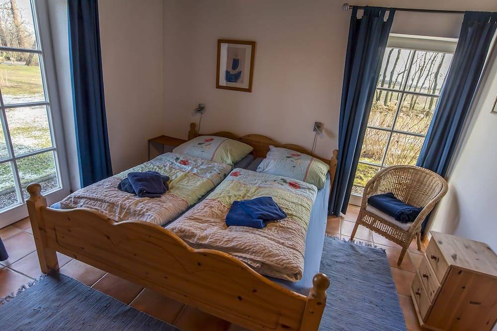 Ganze Wohnung, Ferien unter dem Reetdach - Wohnung 1 in Altenkirchen, Rügen