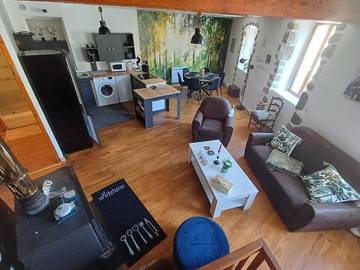 Gîte pour 6 personnes, avec vue à Montpezat-sous-Bauzon
