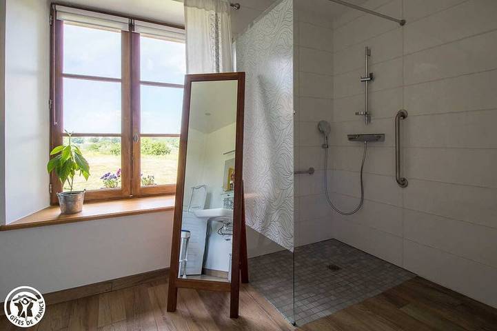 Location de vacances pour 5 personnes, avec jardin et balcon à Condat-en-Combraille - 4