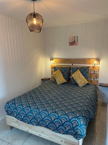 Gîte pour 2 personnes, avec terrasse et jardin ainsi que vue et vue sur le lac à Estavayer-le-Lac