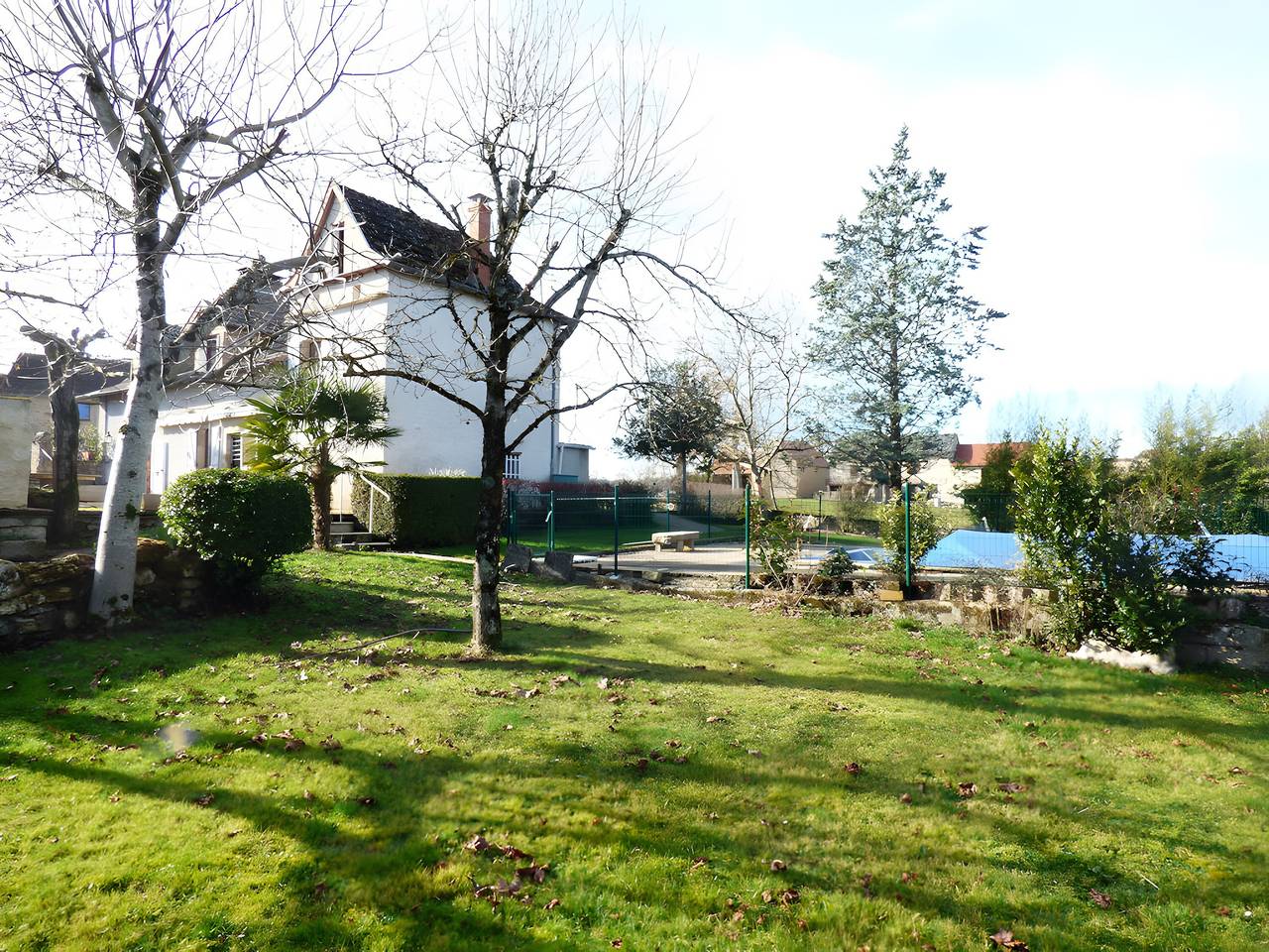 Casa vacacional «Gîte De La Guillone» con piscina privada, terraza y jardín privados in Savignac, Aveyron (desambiguación)