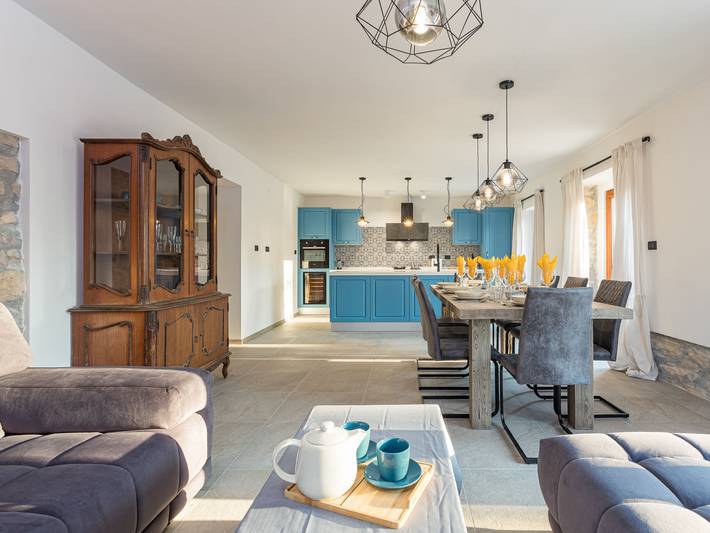 Ferienhaus für 8 Personen, mit Pool und Terrasse sowie Kinderpool und Garten in Umag und Umgebung - 2