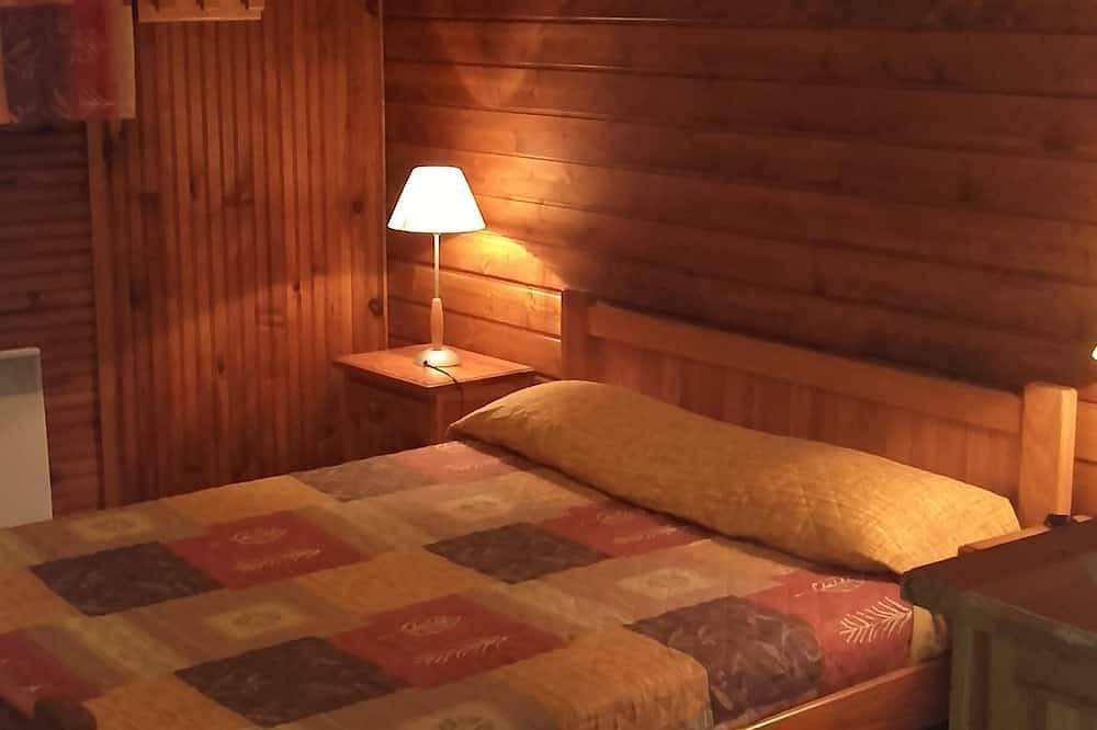 Appartement entier, Grand appartement T4 en bas de chalet, proche des pistes de Pyrénées 2000 in Bolquère, Parc naturel régional des Pyrénées catalanes