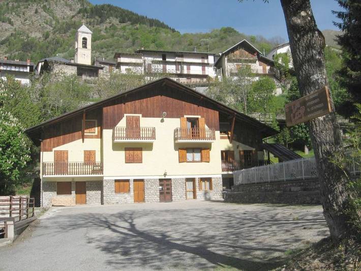 Location de vacances pour 2 personnes, avec Jardin à Vinadio