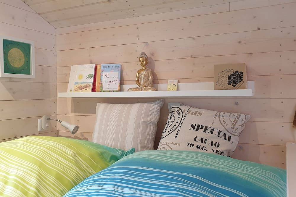 Kuscheliges schwedenrotes Tinyhaus zur idealen Auszeit in der Natur in Nutteln, Kreis Steinburg