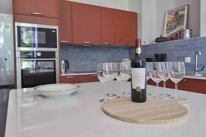 Gîte pour 14 personnes, avec piscine et jardin à Bourdeilles - 3