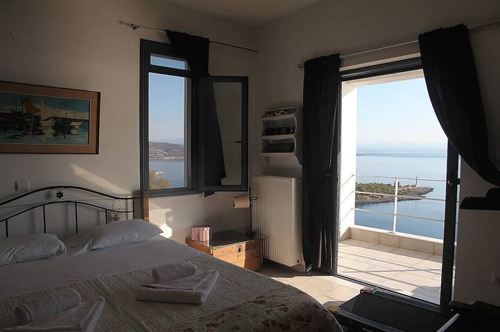 Location de vacances pour 6 personnes, avec sauna ainsi que balcon et jardin dans Gytheion - 3