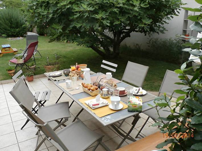 Chambre d’hôte pour 2 personnes, avec Terrasse et Jardin à Chassieu