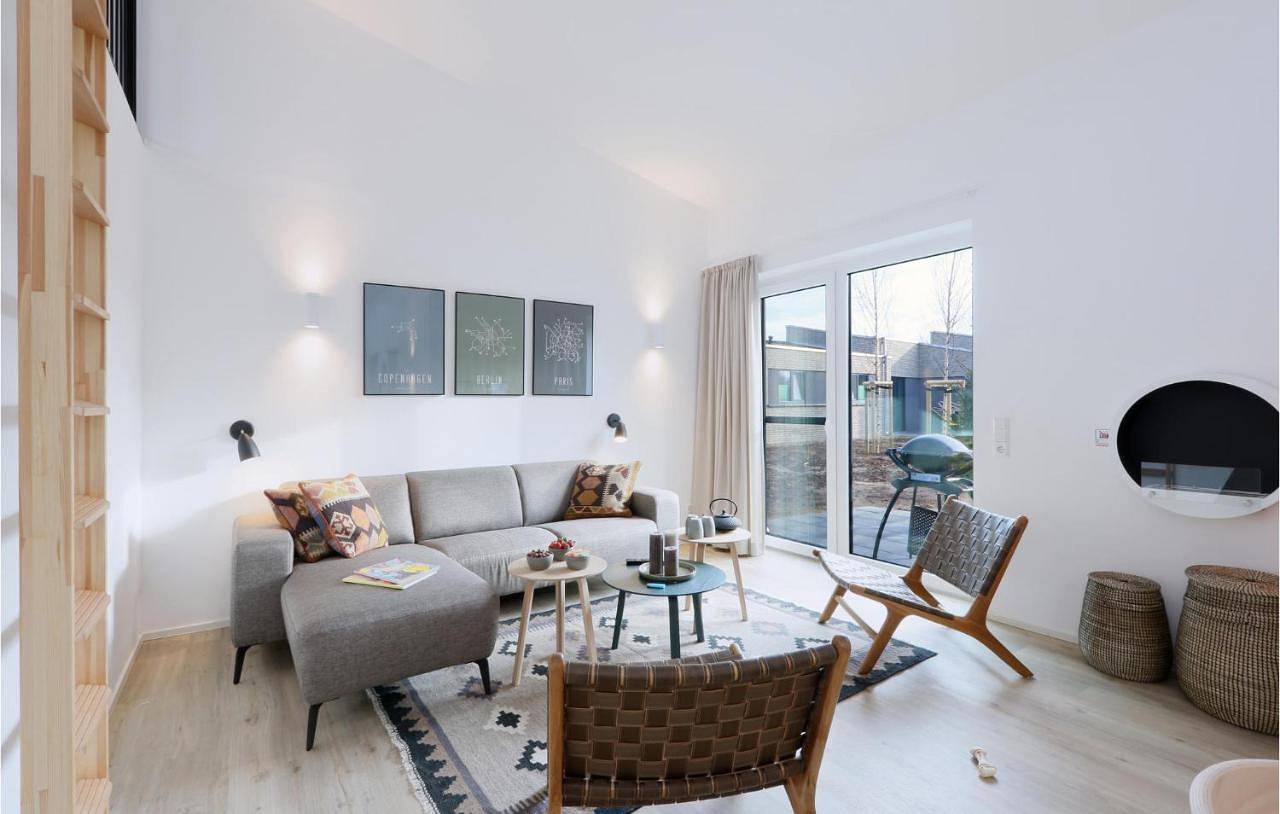 Three-Bedroom Holiday Home in Marissa Ferienpark, Lembruch