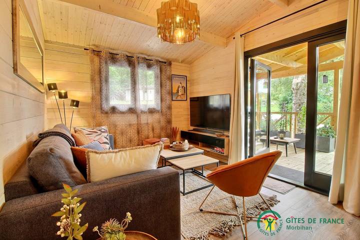 Chalet pour 6 personnes, avec jacuzzi et sauna ainsi que piscine et terrasse en Bretagne - 4