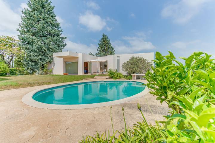 Villa für 6 Personen, mit Terrasse und Garten