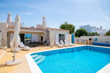 Villa für 7 Personen, mit Garten in Carvoeiro