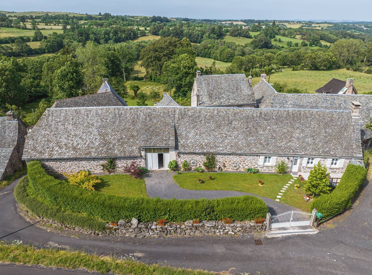 La Longère, Chambres et Table d'hôtes - Chambre Aubrac in Alpuech, Argences en Aubrac