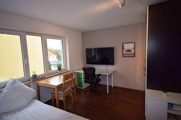 Ganze Wohnung, Apartment an Hochschule (2.1) | Parkplatz | Smart-Tv 55\" in Biberach an der Riß, Landkreis Biberach